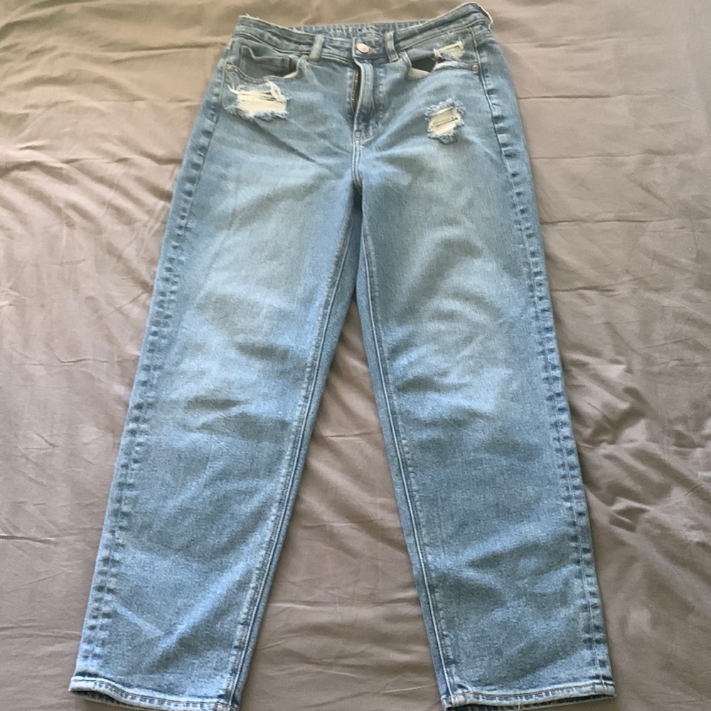 American eagle high-rise mom straight jeans
